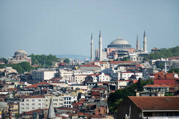 Naklejka premium Istanbul rooftops with saint sophia cathedral great mosque in istanbul golden horn