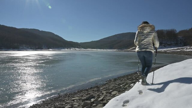 Escursione sulla neve lago del Lagastrello tra Emilia e Toscana
