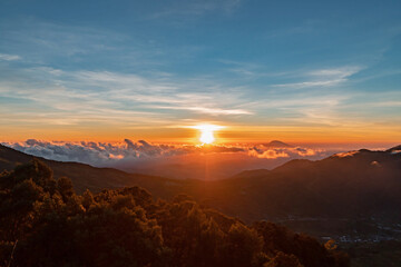 Fototapeta premium Amazing Golden Sunrise With Amazing Views On The Top Of Sikunir Hills, Dieng Plateau, Central Java, Indonesia
