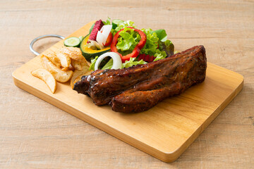 barbecue pork spare ribs with vegetables
