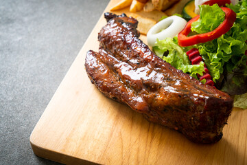barbecue pork spare ribs with vegetables