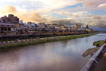 京都鴨川の街並み