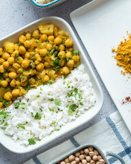 chickpea curry with white rice 