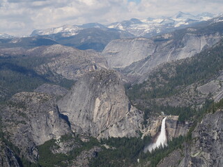 Splendide vue sur Yosemite depuis Glacier Point