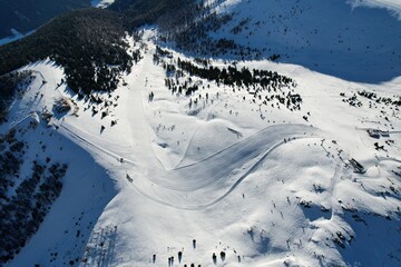 Fototapeta na wymiar Skigebiet Jochtal von oben