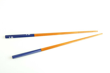 Juego de palillos para comer sushi y comida asiatica