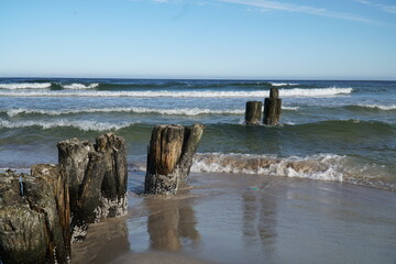 Wybrzeże morza Bałtyckiego, falochron. Morze, Hel. 