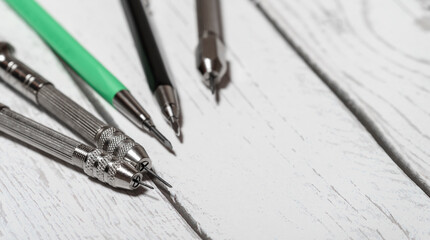 Sharp scrapers with collets. The concept of tools for mechanical cleaning of different metals.