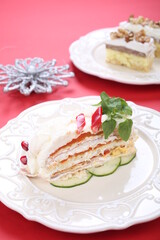 Salty cake of roasted peppers, cheese and ham