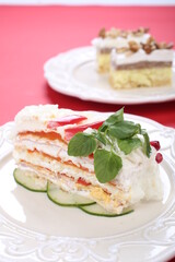 Salty cake of roasted peppers, cheese and ham