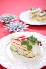 Salty cake of roasted peppers, cheese and ham