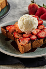 pan fresa y helado