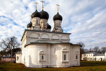 Fototapeta na wymiar Church of Macarius Unzhensky and Zheltovodsky (Makarievskaya). Makariyevo-Unzhensky Monastery. Makariev. Kostroma region. Russia
