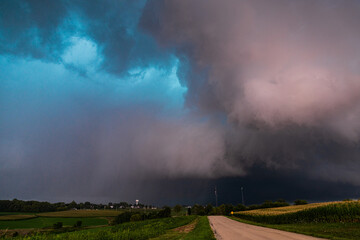 Massive Wisconsin supercell that produced a wedge tornado 