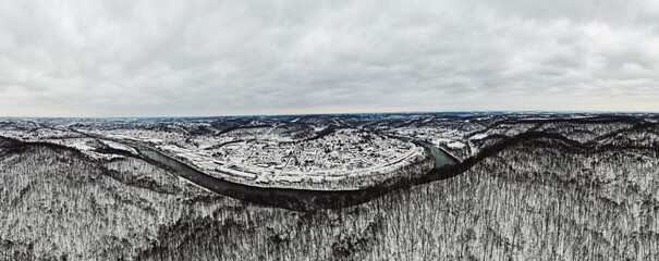 Fototapeta premium aerial view from dead man's hollow snowy winter pano