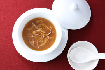 フカヒレスープ　