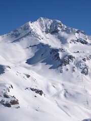 Fototapeta na wymiar OG Airmès communication Tous droits réservés montagne sommet vanoise Bellecôte grande casse la plagne Roche de Mio