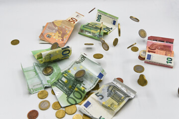 soldi pioggia di soldi 