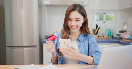 woman shopping online