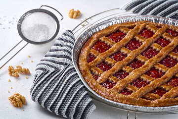 Frisch gebackene Linzer Torte