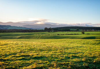 Naklejka premium Rolling Hills at Sunrise, Ireland.