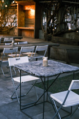 restaurant in the city
