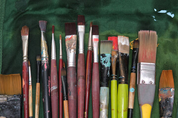 Naklejka premium brushes and paint