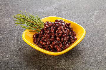 Vegan cuisine - black kidney in the bowl