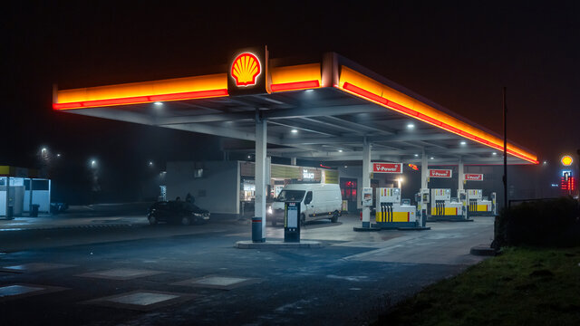 Royal Dutch Shell petrol station at night