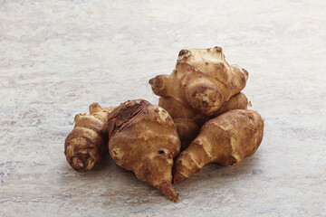 Raw dietary Jerusalem artishoke - topinambur