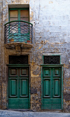 Fototapeta na wymiar Traditional maltese vintage house - front details - Valletta - Malta