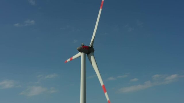 Onshore Windkraftanlage mit einem Rotordurchmesser von 101 Meter