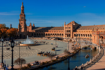 Obraz premium panoramic view of plaza de españa in seville
