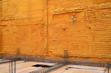 Espuma de poliuretano proyectado. Impermeabilización de medianeras de edificios. Muro...