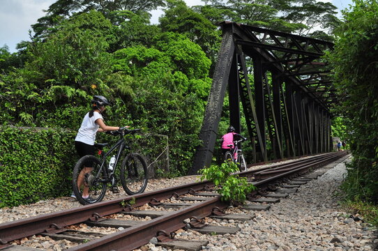 Walking, cycling the Rail Corridor in Singapore