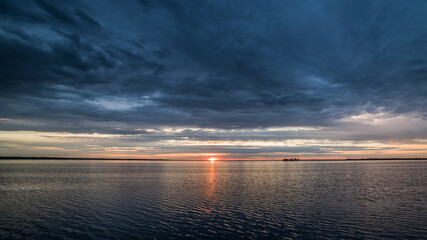 Sonnenaufgang am See