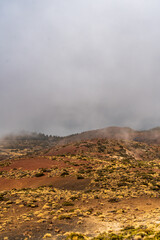 Paisaje con nubes en el Parque Nacional del Teide