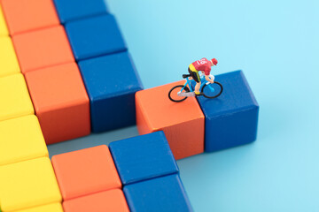 Miniature creative building blocks protrude and the rider moves forward