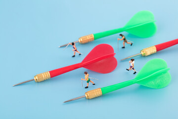 Miniature creativity, find the right direction, move forward and arrive