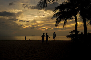 silhouette human love near the sea