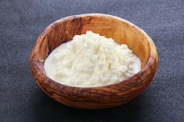 Dietary granulated cottage cheese for breakfast