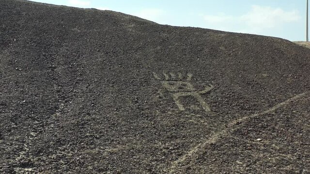 Close up geogliph in Palpa lines Nazca Peru - Drone UHD