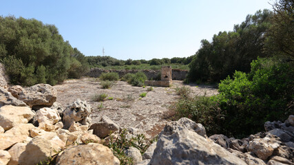 Aljibe de Poblado Talayótico de Torretrencada,. Menorca, Islas Baleares, España © IVÁN VIEITO GARCÍA