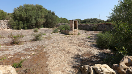 Aljibe de Poblado Talayótico de Torretrencada,. Menorca, Islas Baleares, España © IVÁN VIEITO GARCÍA