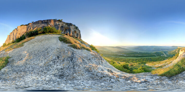 Tepe-Kermen. sunrise