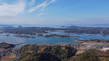 Obraz premium 維和桜・花公園からのドローン空撮