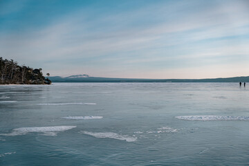 froen lake