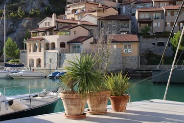 Fototapeta premium Sistiana Portopiccolo zwischen Triest und Grado in Friaul-Julisch Venetien Italien an der Adria Mittelmeer