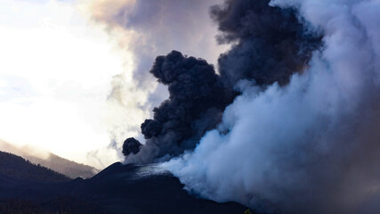 Erupción Volcán Cumbre Vieja, La Palma, Islas Canarias, España - obrazy, fototapety, plakaty