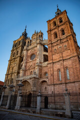 Fototapeta na wymiar View of the gothic cathedral of Astorga, along the Saint James way